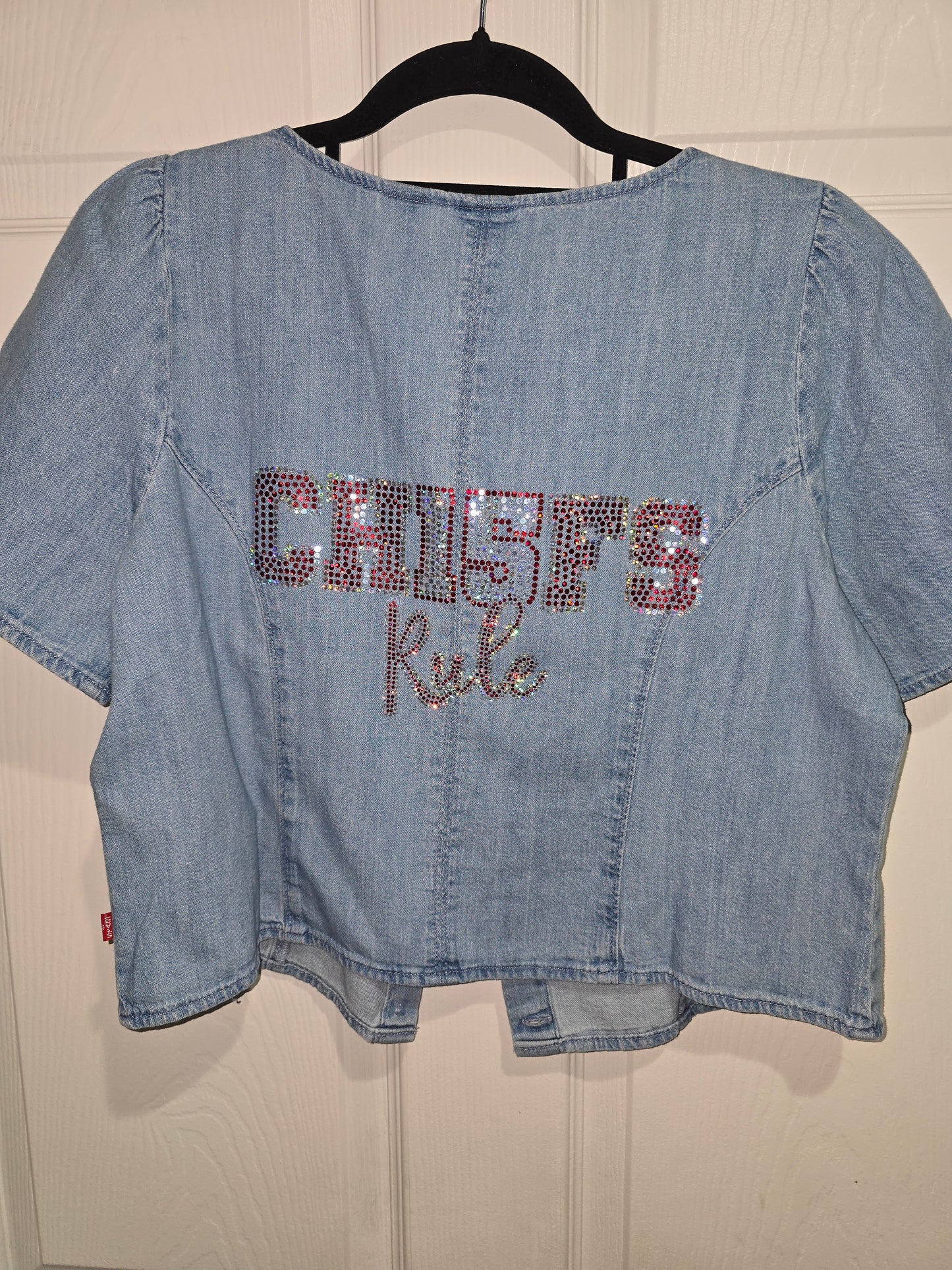 Levis Chiefs Cropped Shirt, Women’s Large