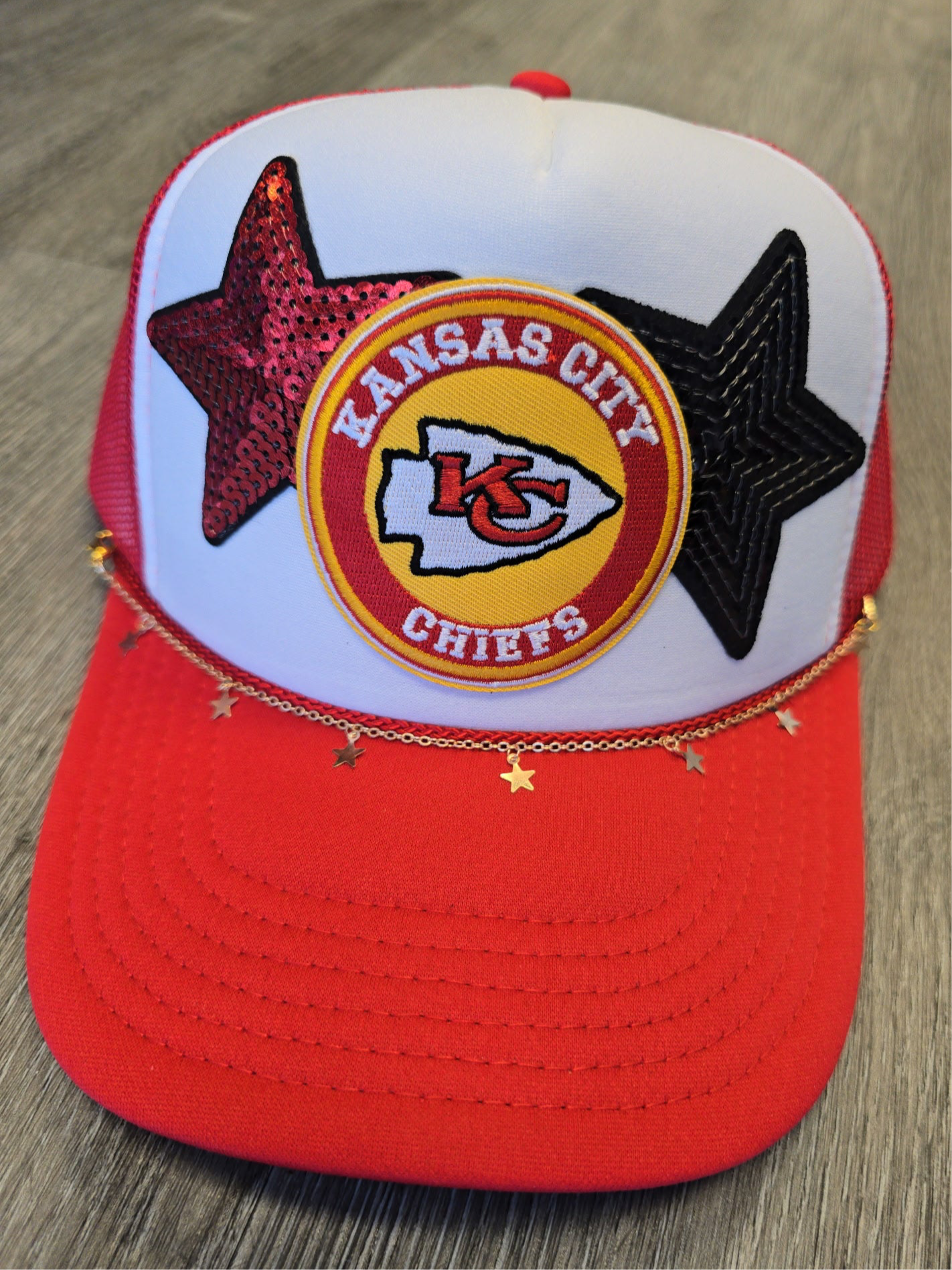 Kansas City Chiefs Red & Black Star Football Trucker Hat